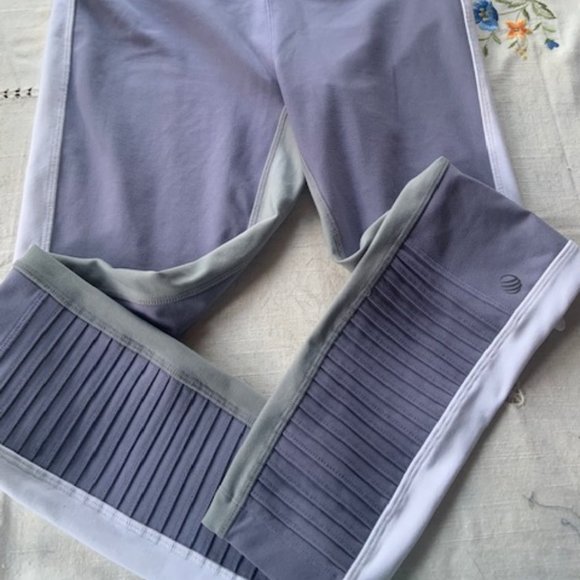 Lavender  RIBBED MPG Workout Leggings - Picture 6 of 15